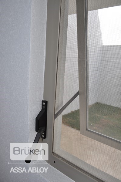 BRÜKEN - Accesorios para la construcción