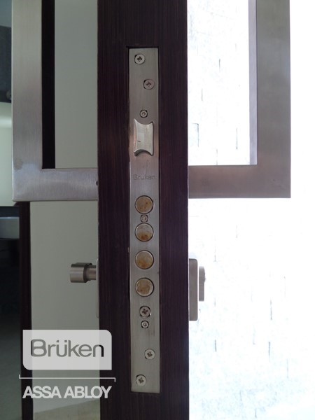 BRÜKEN - Accesorios para la construcción