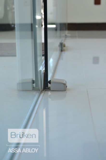 BRÜKEN - Accesorios para la construcción